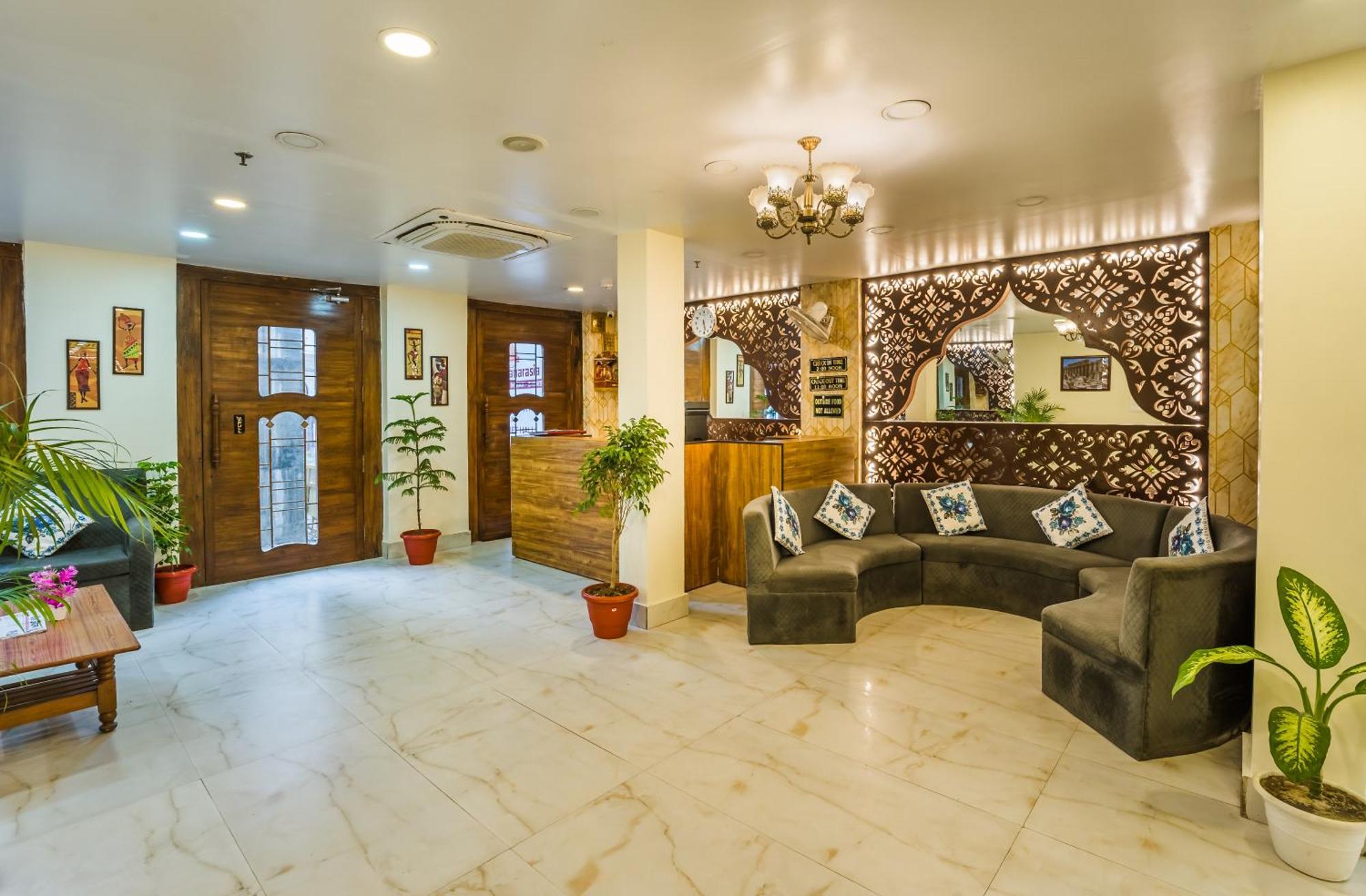 Tripli Hotels Silver Shine - Varanasi — Photos 1